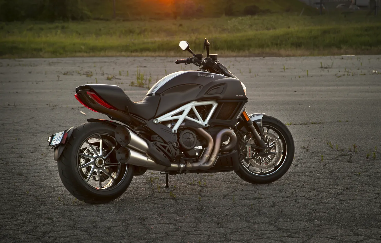 Фото обои Ducati, Carbon, muscle, power, cruiser, Diavel, musclebike