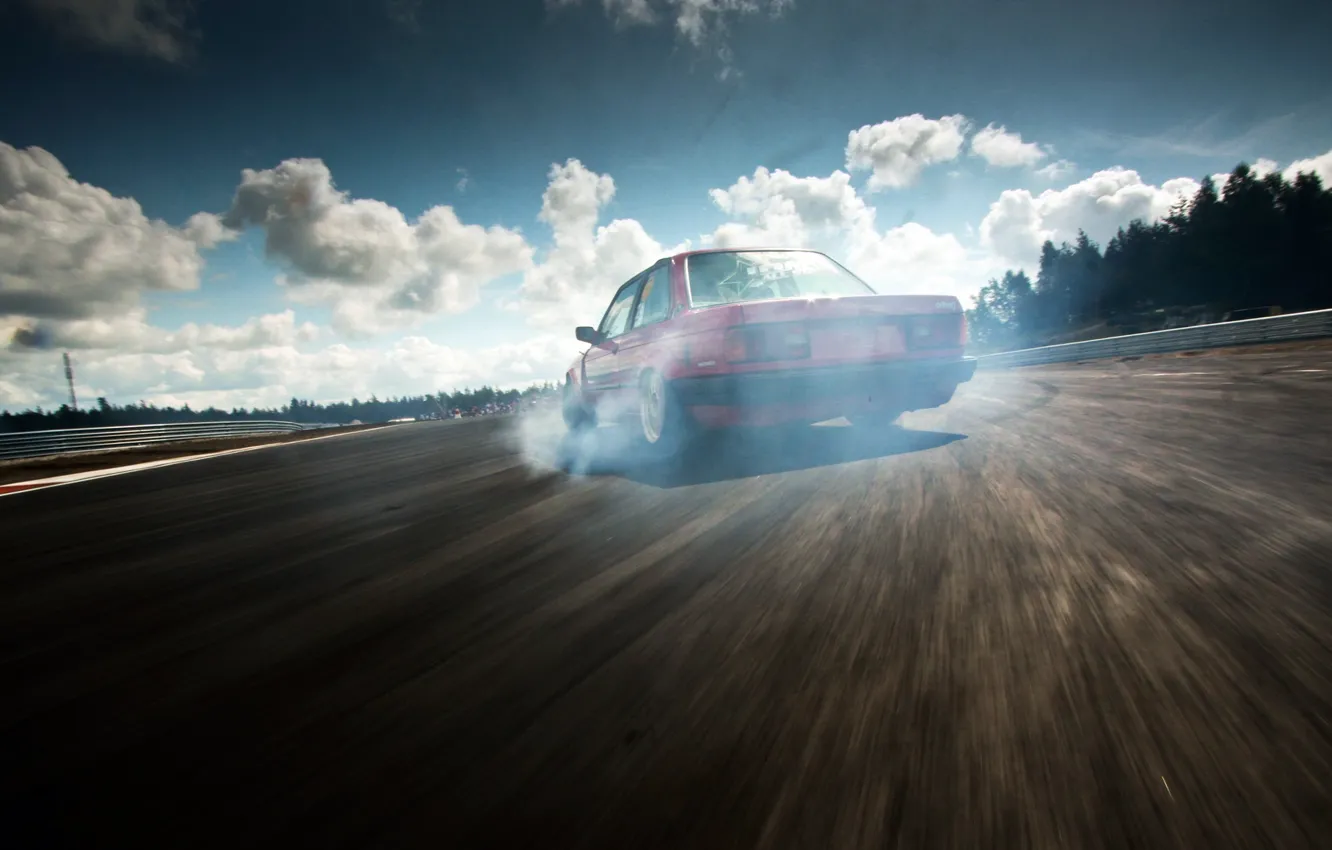 Фото обои небо, дерево, шоссе, drift, Bmw, E30