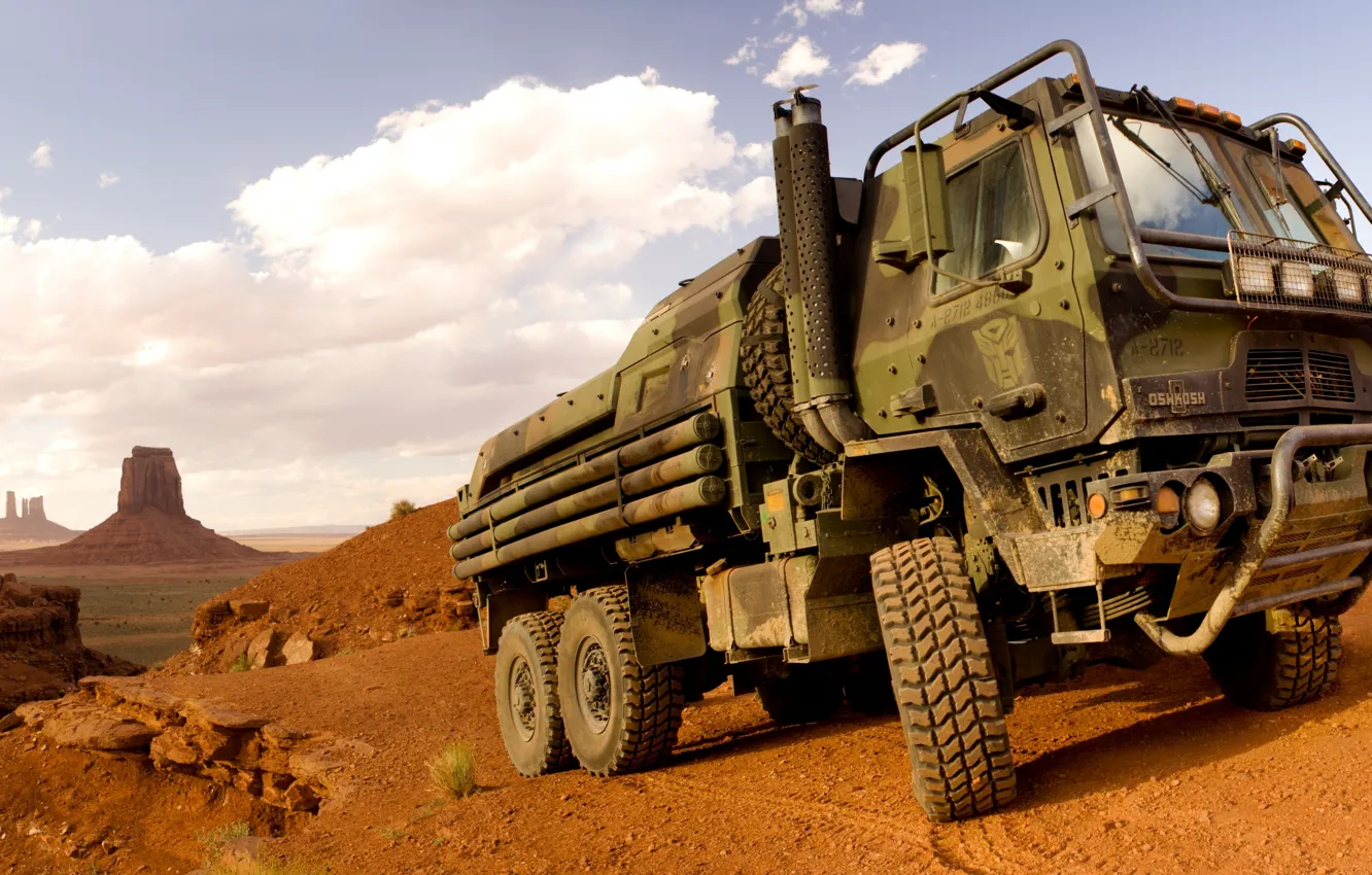 Фото обои пустыня, грузовик, Oshkosh, Family of Medium Tactical Vehicles, FMTV