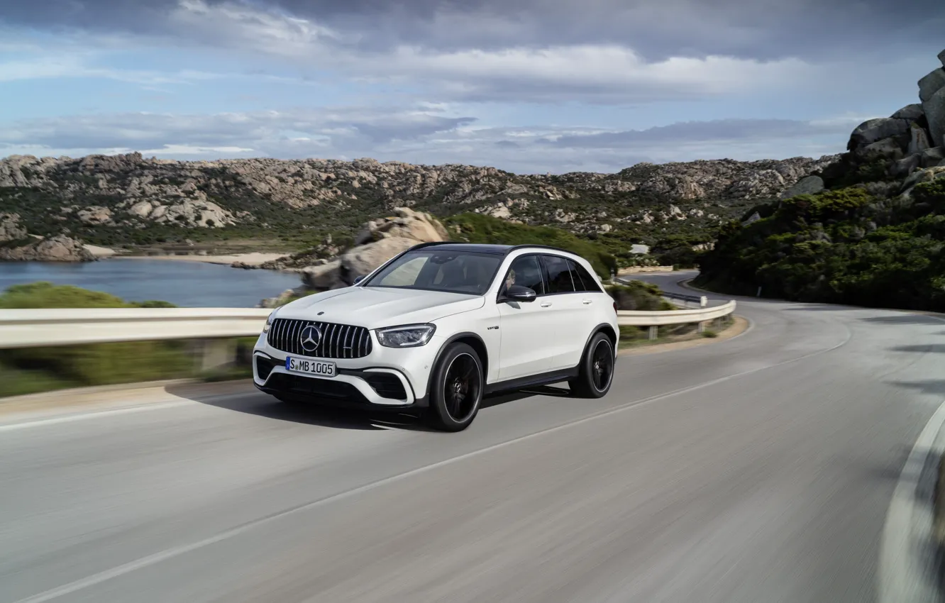 Фото обои дорога, Mercedes-Benz, скорость, AMG, кроссовер, GLC, 2020, 4Matic+