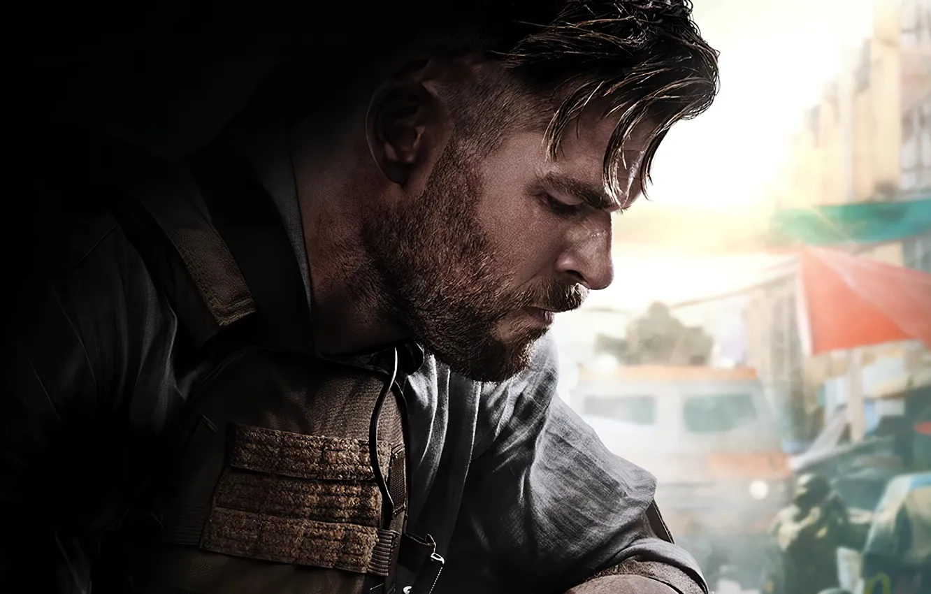 Фото обои улица, профиль, постер, Крис Хемсворт, Chris Hemsworth, Extraction, Тайлер Рейк: Операция по спасению, Тайлер Рейк
