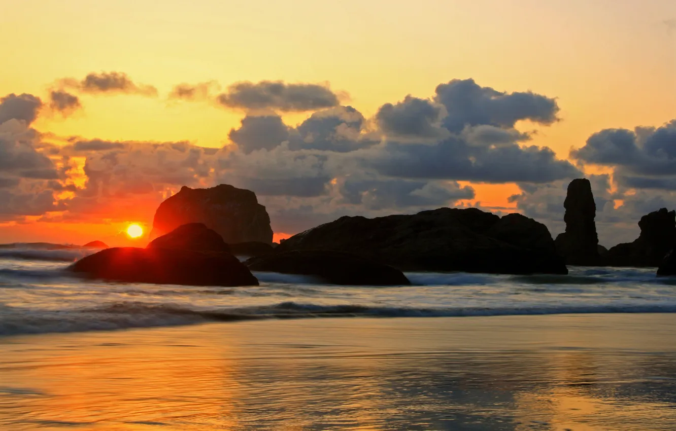 Фото обои песок, море, солнце, закат, скалы