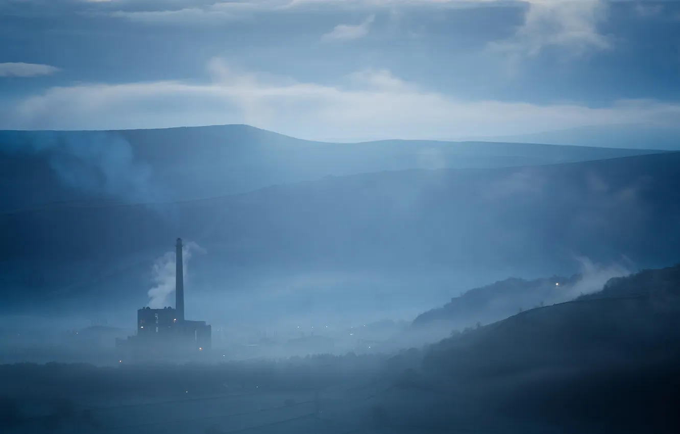 Фото обои город, туман, утро, фабрика