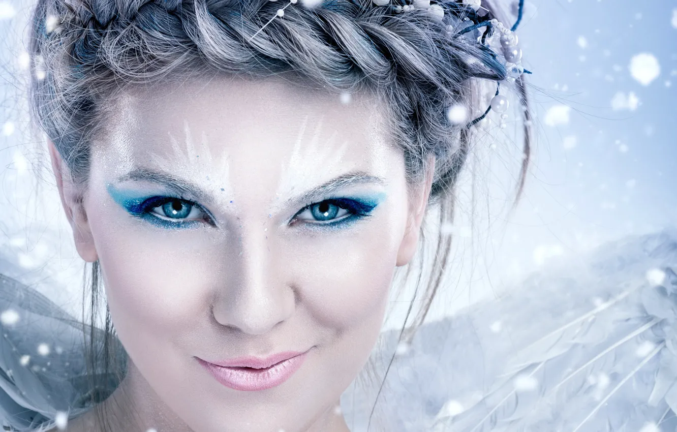 Фото обои глаза, девушка, снежинки, лицо, макияж, прическа