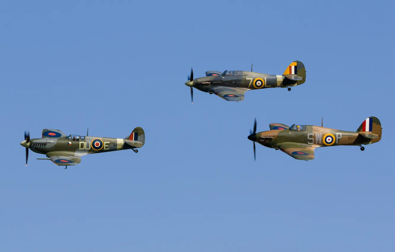 Фото обои Истребитель, Spitfire, Hawker Hurricane, Hurricane, Supermarine Spitfire, RAF, Вторая Мировая Война
