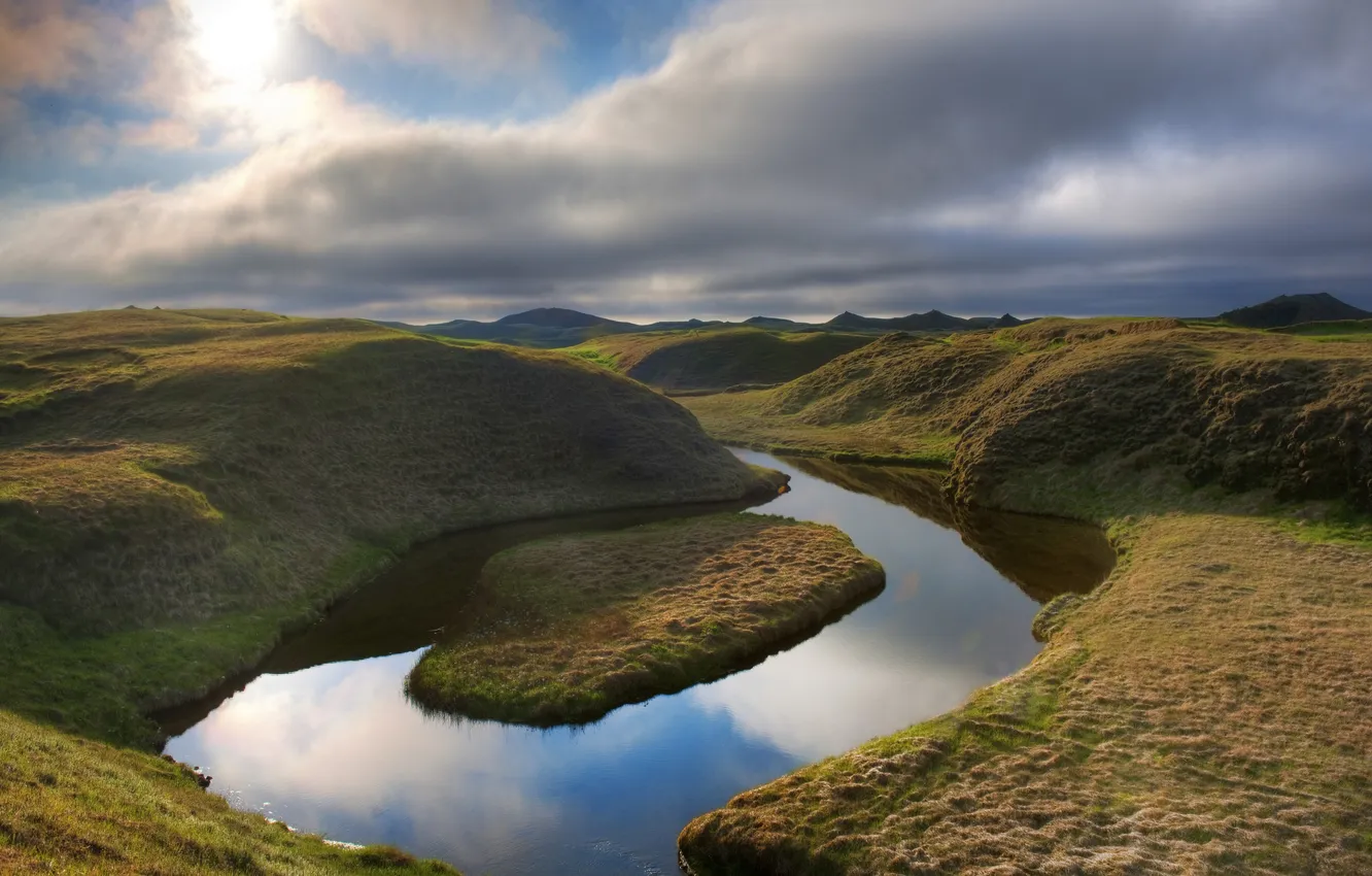 Фото обои небо, трава, вода, природа, фото, холмы, пейзажи, обои для рабочего стола