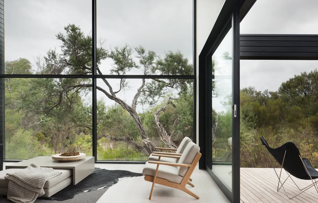 Фото обои интерьер, окно, кресла, плед, столик, ковры, природа.деревья