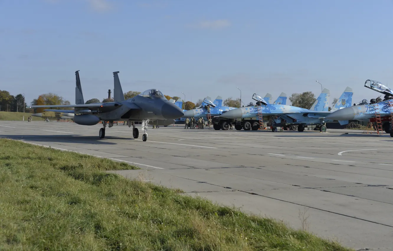 Фото обои Украина, USAF, Су-27, F-15C Eagle, ВВС Украины