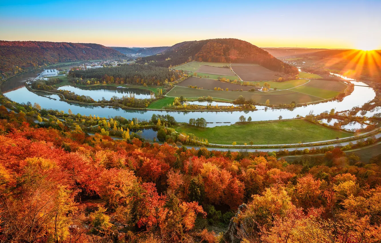 Фото обои осень, река, холмы, излучина