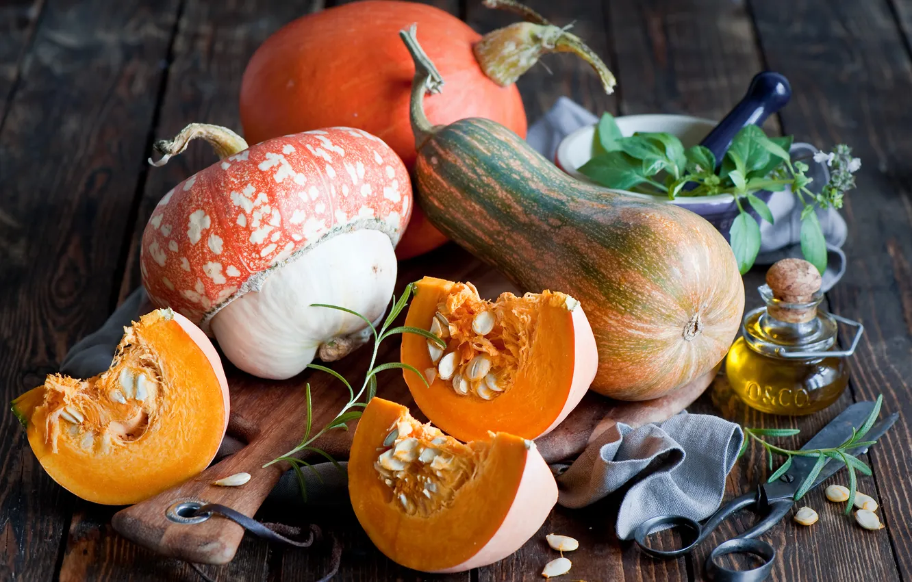 Фото обои осень, листья, масло, тыквы, овощи, ножницы, бутылочка, розмарин