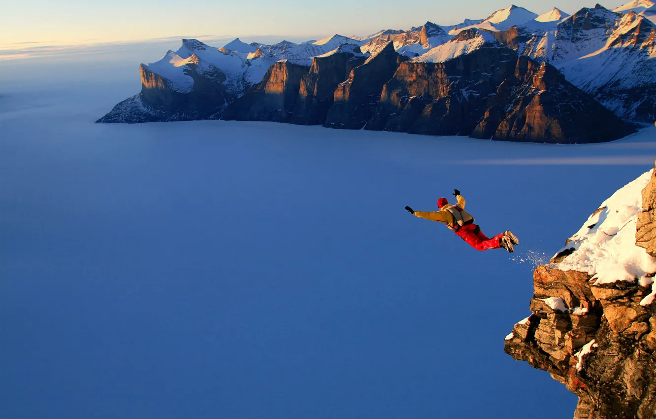 Фото обои снег, горы, прыжок, парашютист, высота.