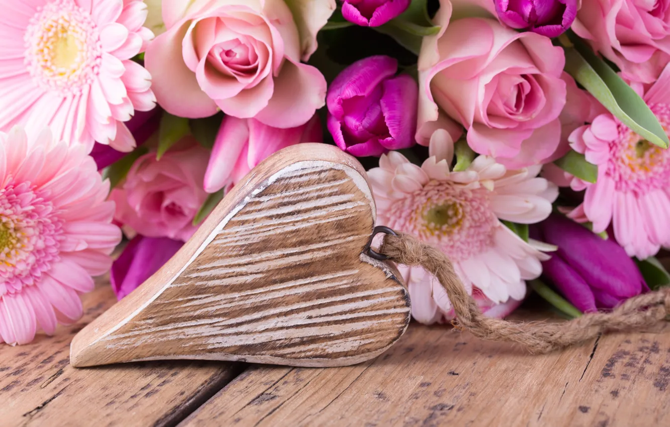 Фото обои розы, лепестки, love, heart, pink, flowers, romantic, roses