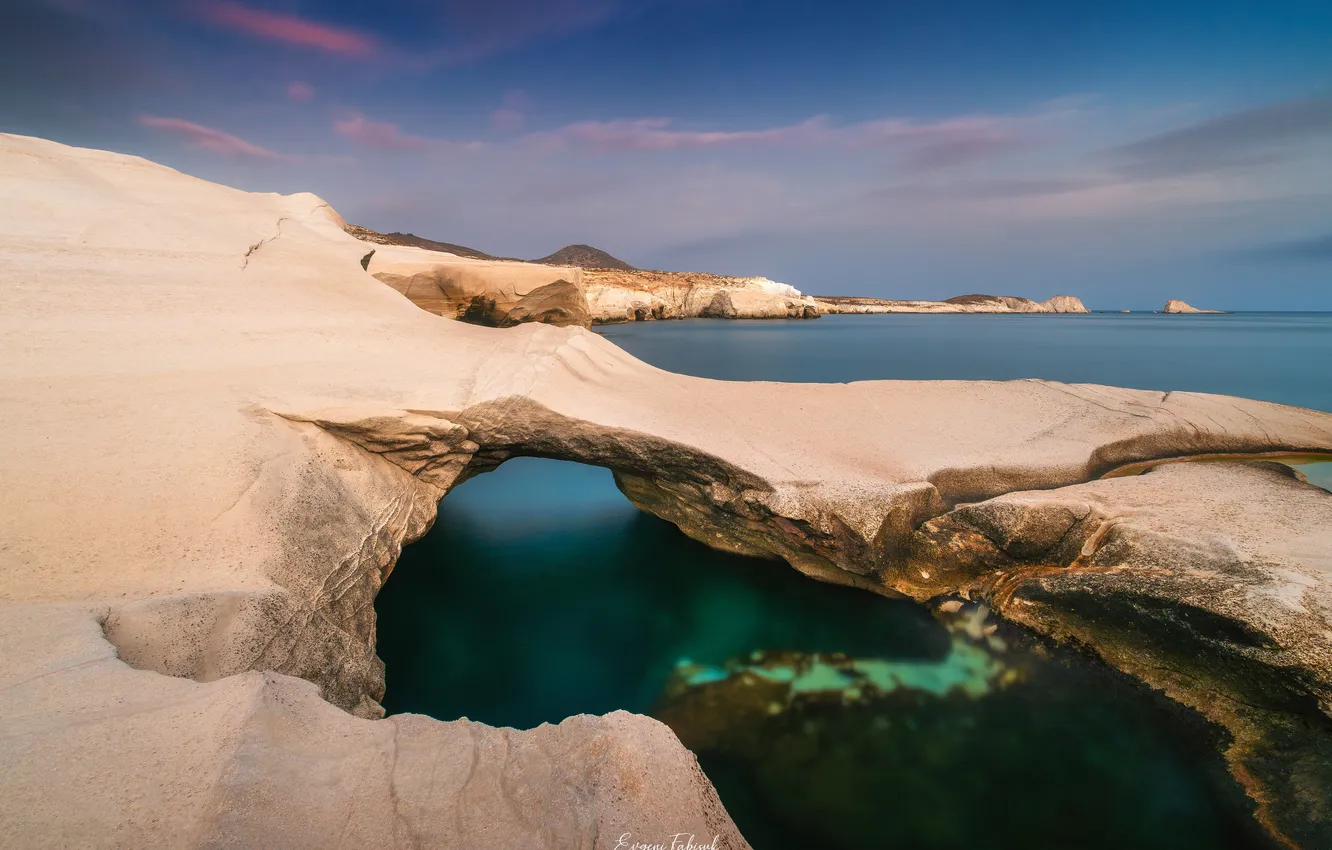 Фото обои небо, скалы, красота, горизонт, простор, Evgeni Fabis, Milos Island