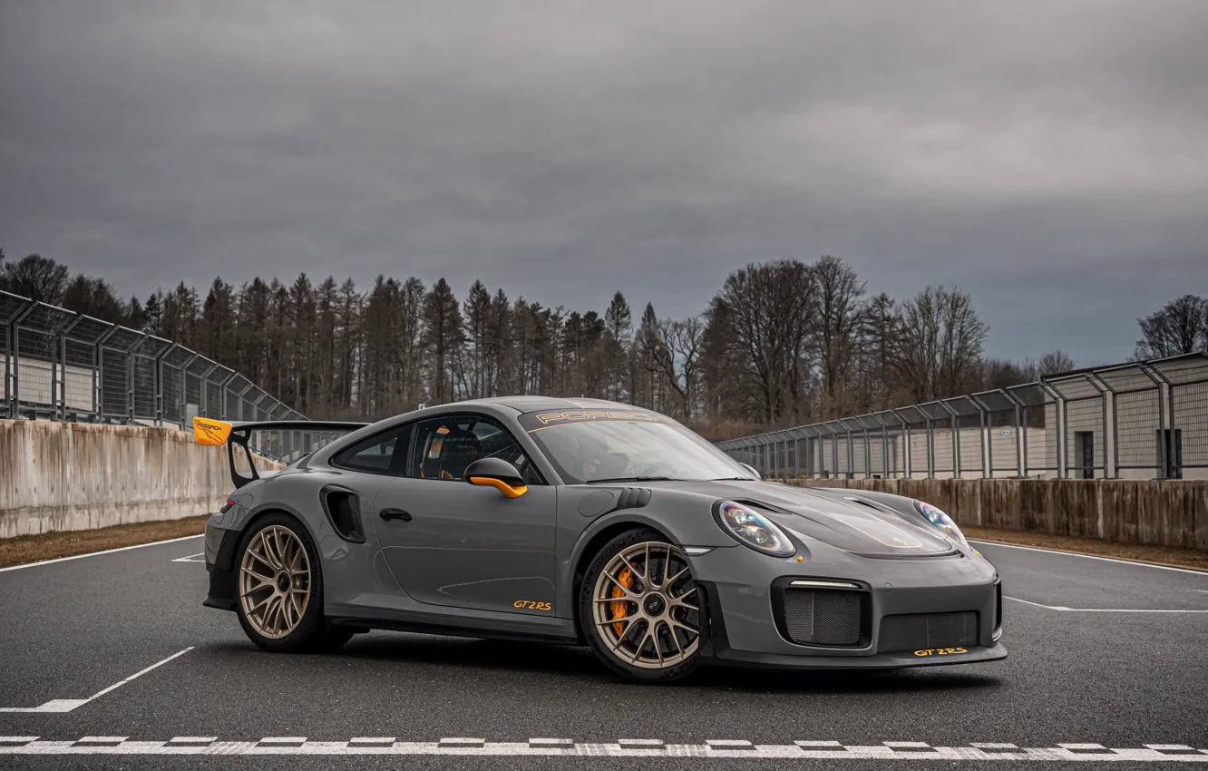 Фото обои пасмурно, 911, Porsche, гоночный трек, GT2 RS, 991, Edo Competition, 2020