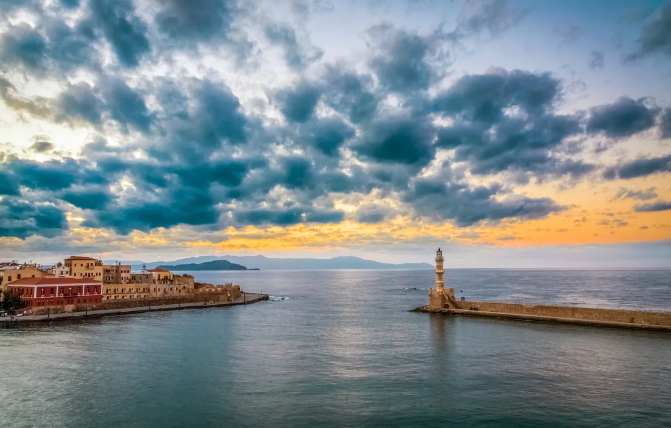 Фото обои море, облака, закат, маяк, дома, панорама, греция