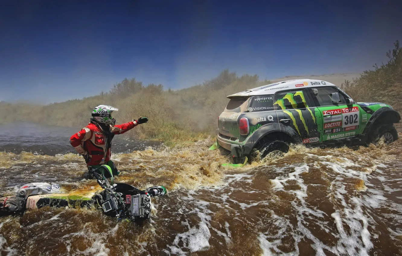 Фото обои зеленый, Вода, Река, Мотоцикл, Гонщик, Mini Cooper, Rally, Dakar