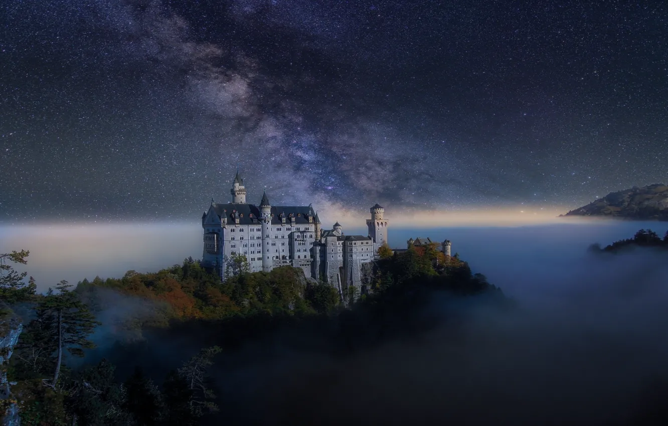 Фото обои осень, небо, звезды, ночь, туман, замок, Германия, млечный путь