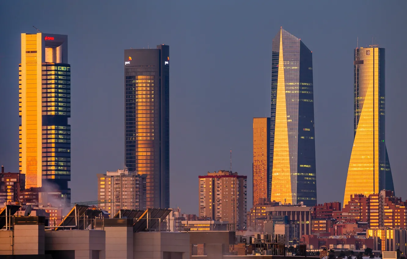 Фото обои небо, солнце, здания, дома, небоскребы, Испания, Spain, Madrid