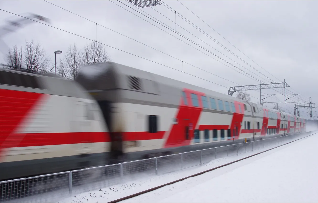Фото обои зима, забор, поезд, скорость