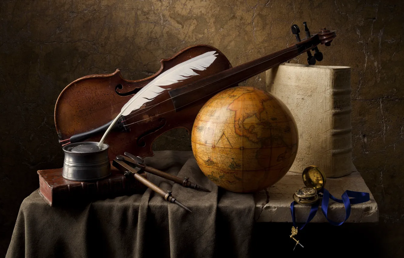 Фото обои перо, скрипка, книга, натюрморт, глобус, циркуль