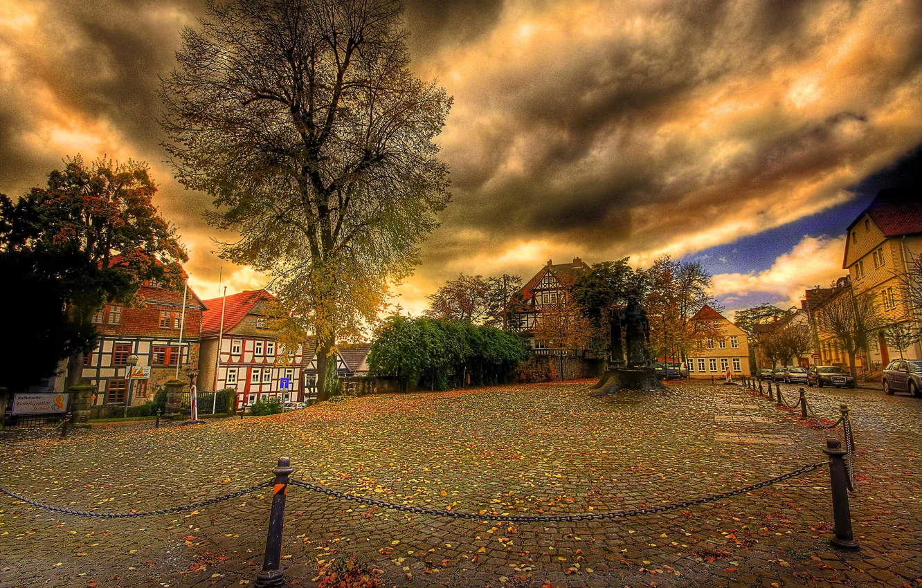 Фото обои небо, деревья, тучи, дома, Германия, Фритцлар