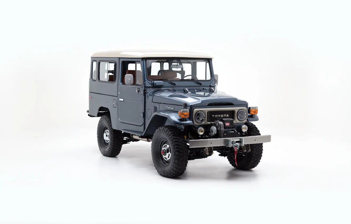 Фото обои Белый фон, Toyota, Toyota Land Cruiser, Полноприводный автомобиль, Toyota Land Cruiser J40, J40, Four-wheel-drive vehicle