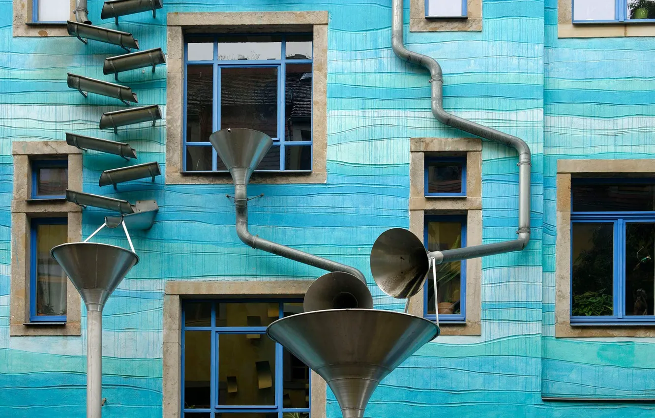 Фото обои дом, Германия, Дрезден, окно, труба, Hof der Elemente, Kunsthof