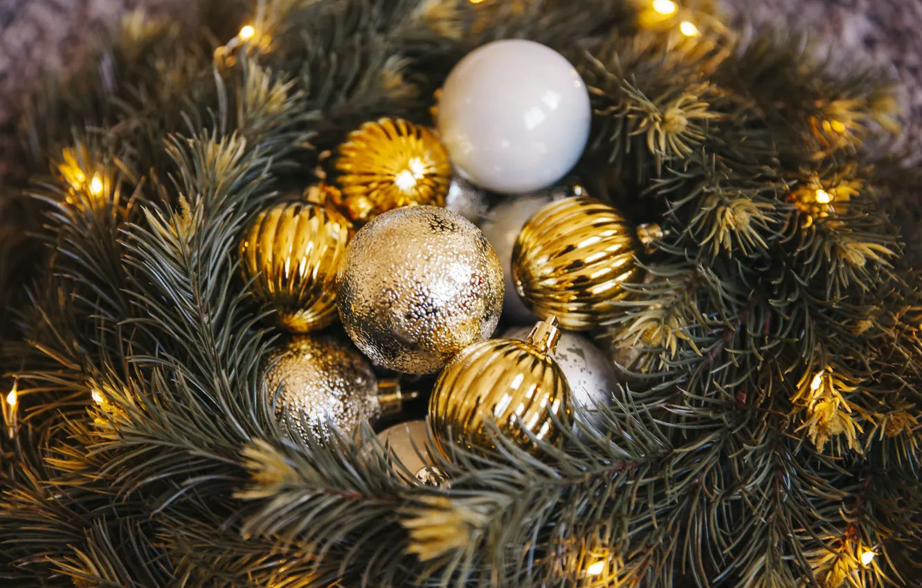 Фото обои шары, елка, Новый Год, Рождество, golden, Christmas, balls, New Year