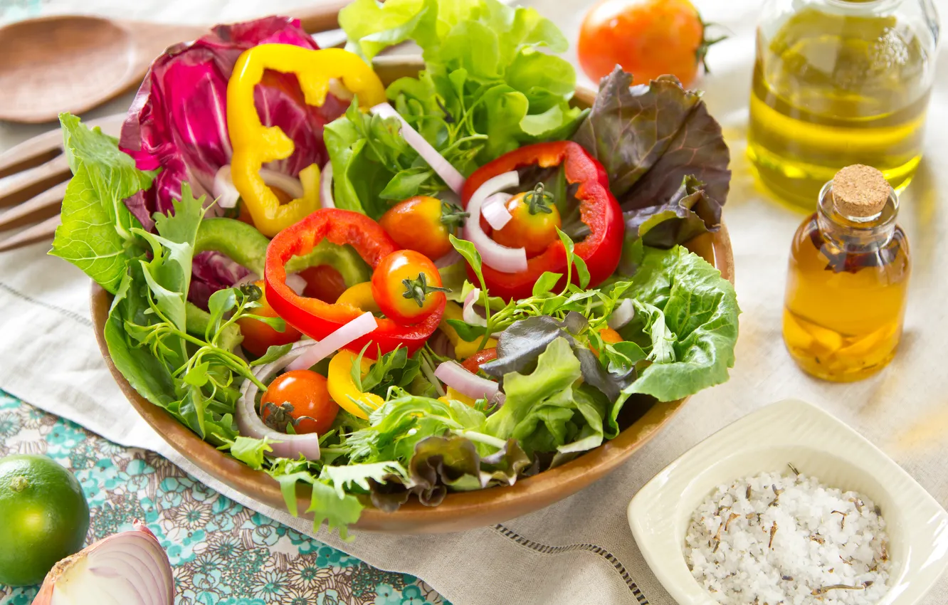 Фото обои листья, масло, лук, перец, овощи, помидоры, салат