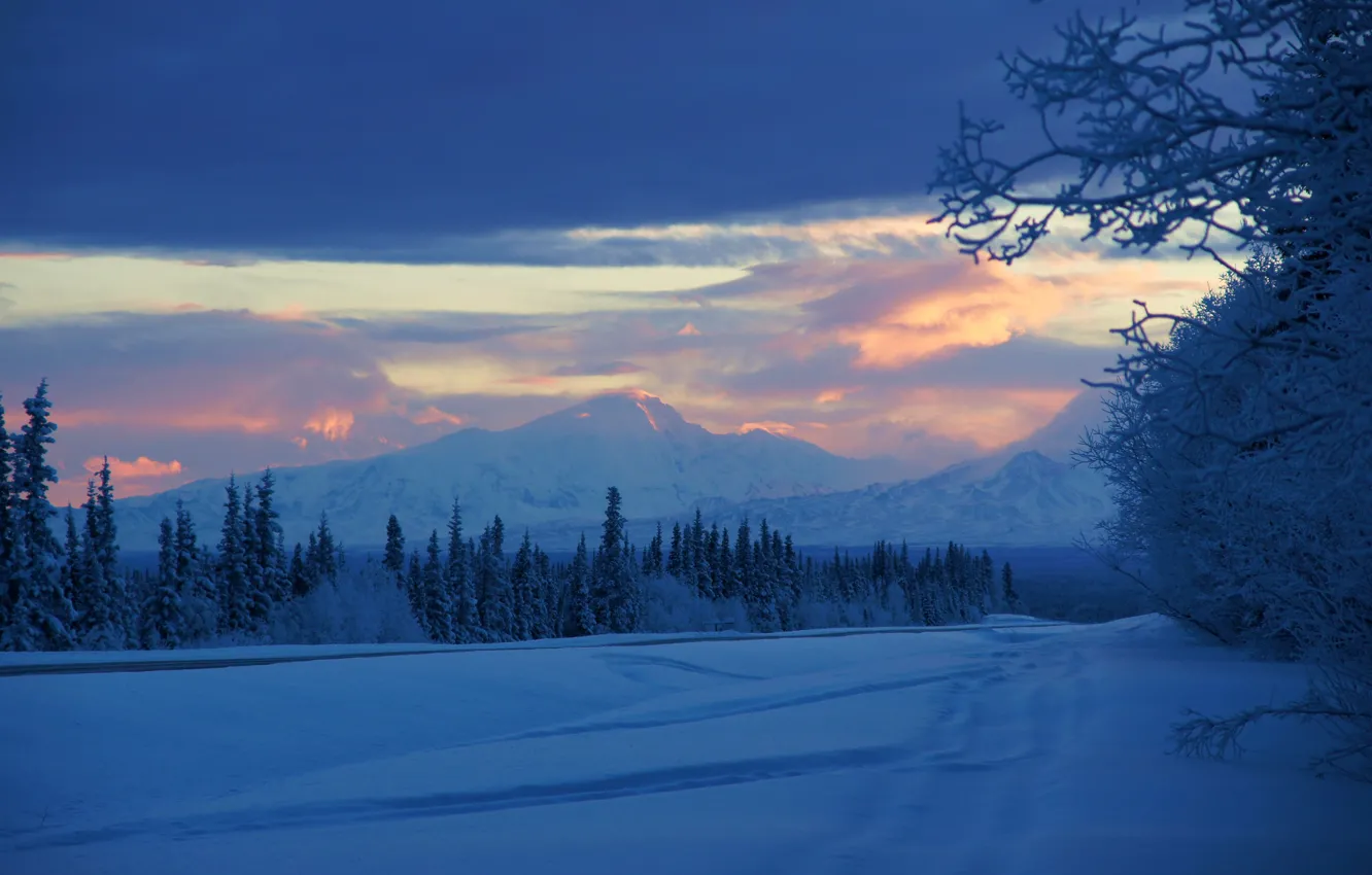Фото обои зима, снег, горы, восход, утро, Аляска