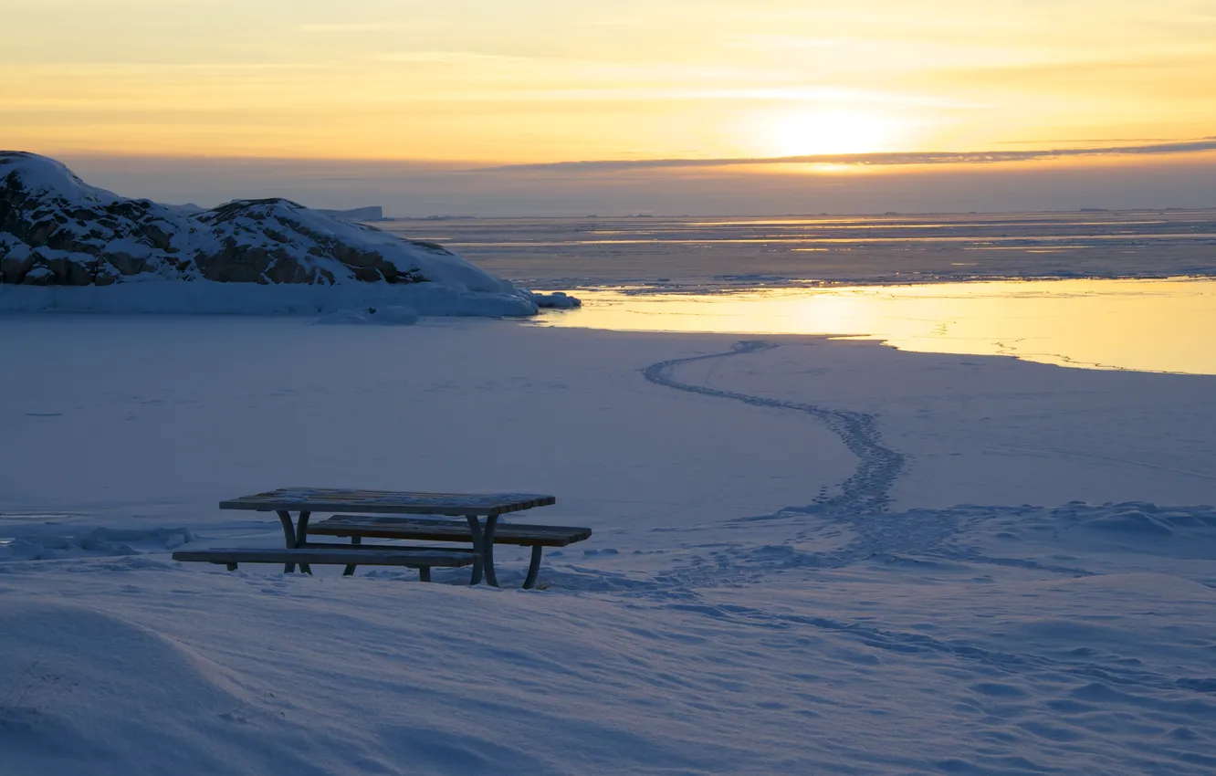 Фото обои море, снег, закат, скамейка, стол, океан, гренландия