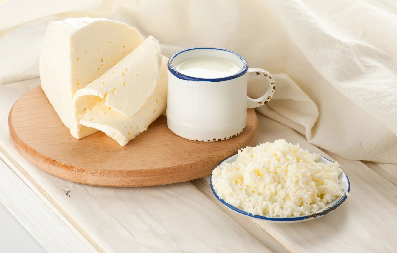 Фото обои сыр, молоко, кружка, ткань, доска, блюдце, творог