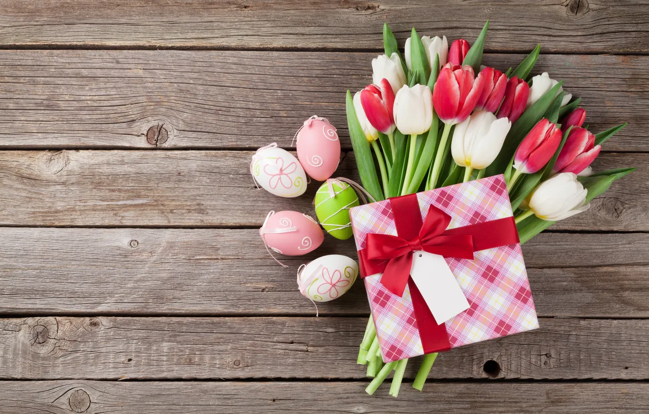 Фото обои цветы, яйца, весна, colorful, Пасха, тюльпаны, red, happy