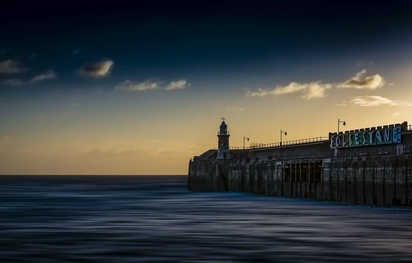 Фото обои море, ночь, маяк, Folkestone Harbour Wall