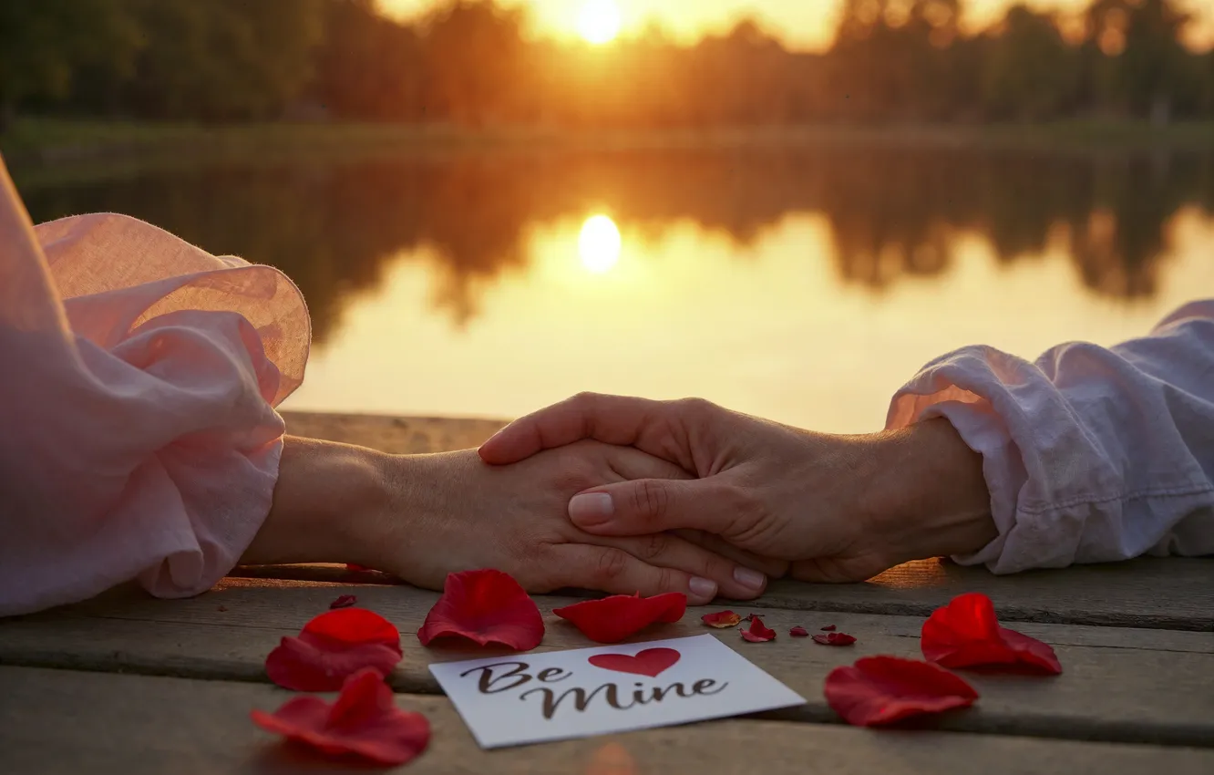 Фото обои любовь, романтика, сердце, розы, руки, love, happy, День святого Валентина