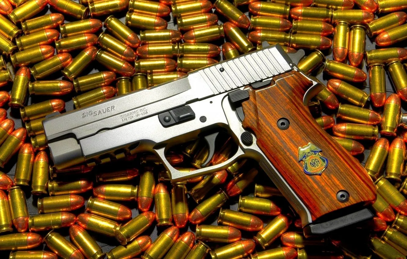 Фото обои пистолет, Германия, Швейцария, патроны, SIG, Sauer
