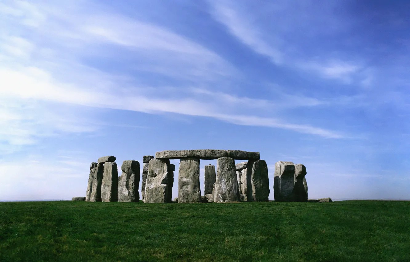 Фото обои grass, sky, Europe, clouds, stones, England, Stonehenge, simple background