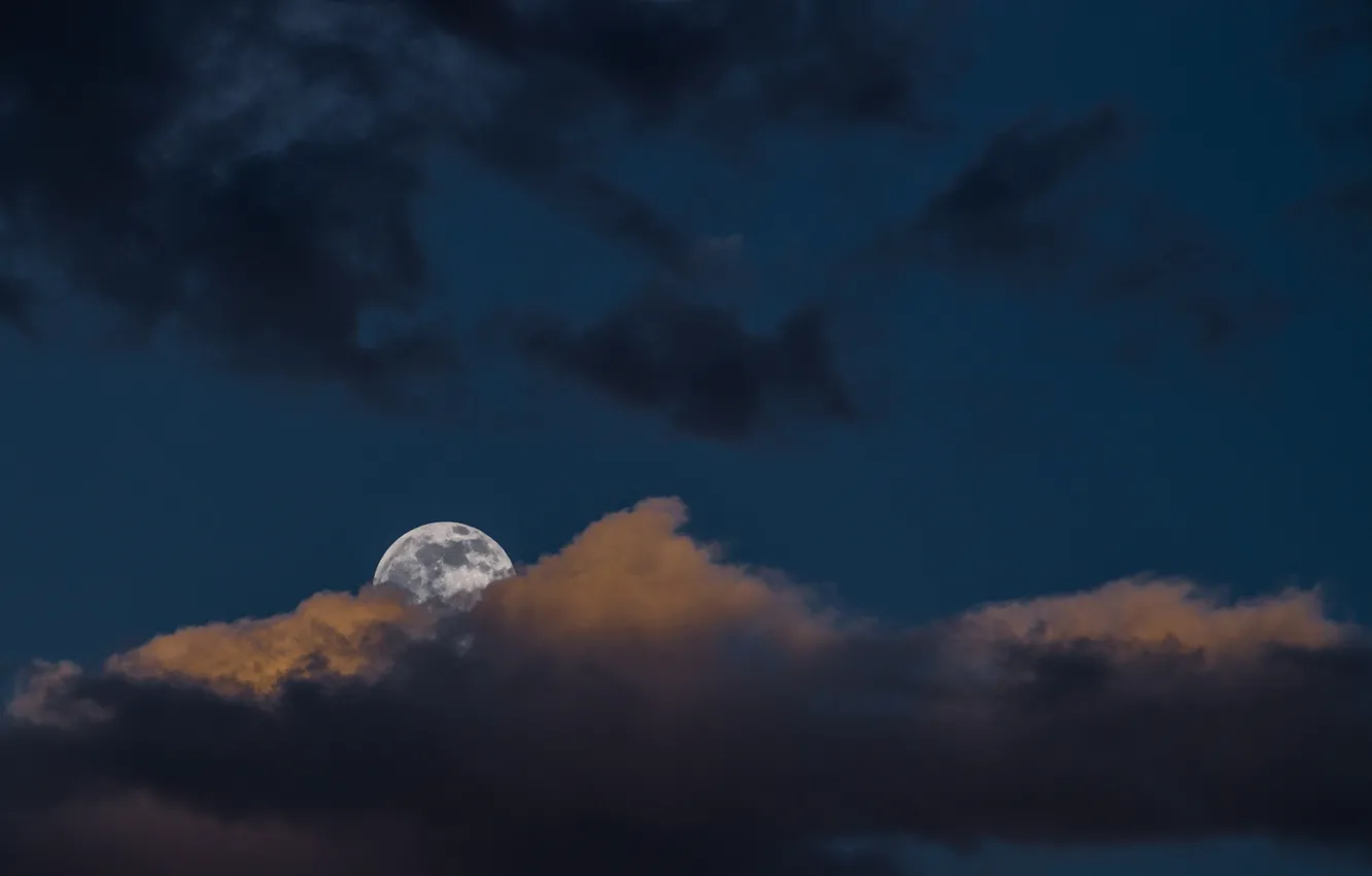 Фото обои небо, облака, свет, тучи, луна