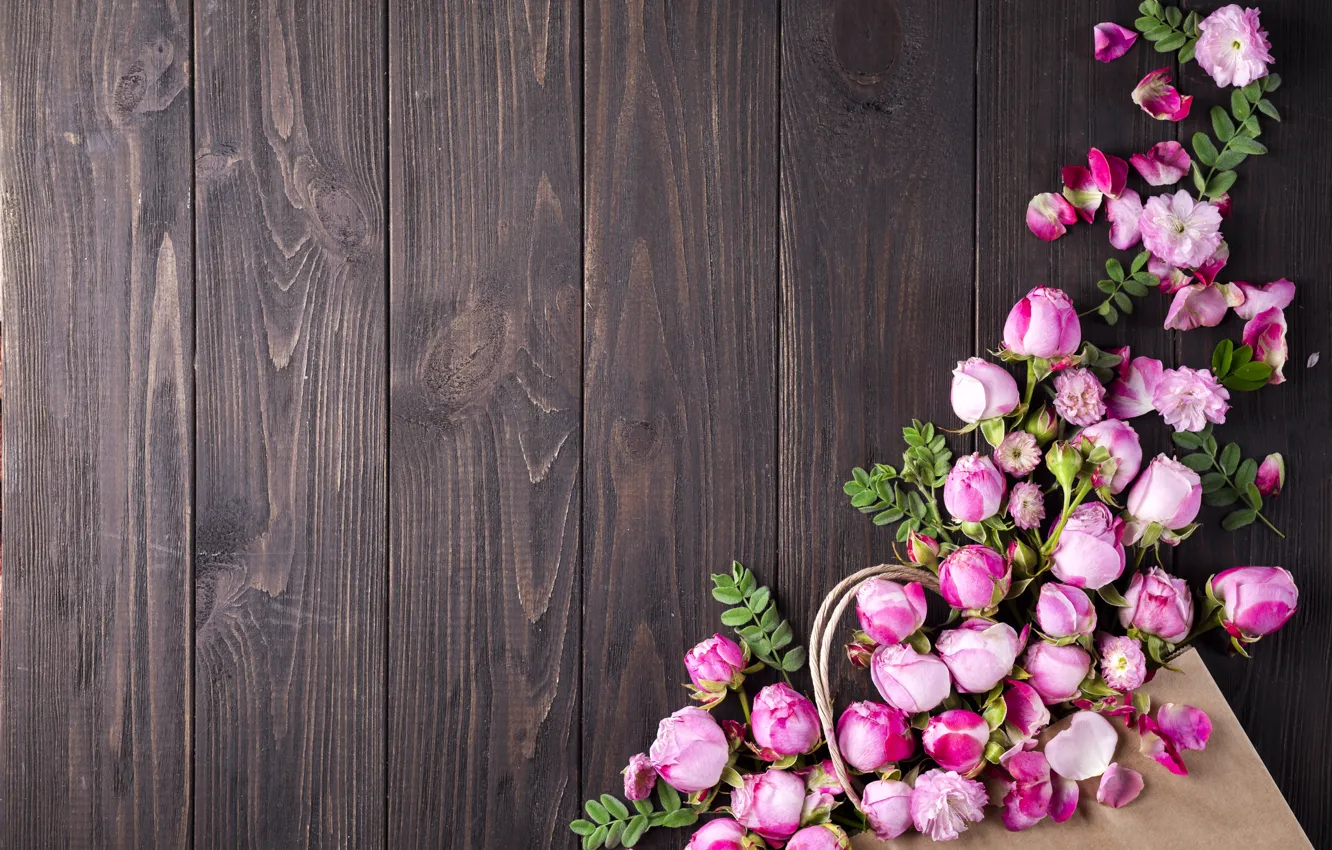 Фото обои цветы, розы, букет, розовые, бутоны, wood, pink, flowers