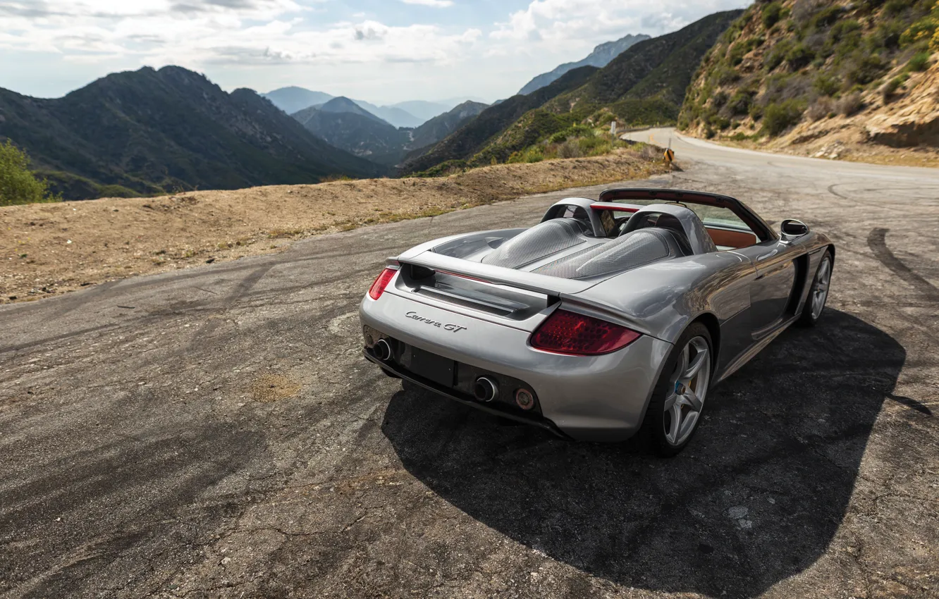 Фото обои Porsche, Porsche Carrera GT, rear view