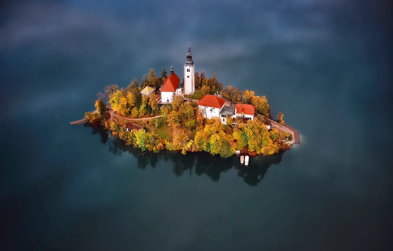 Фото обои осень, вода, пейзаж, озеро, замок, островок, Словения, Бледское озеро