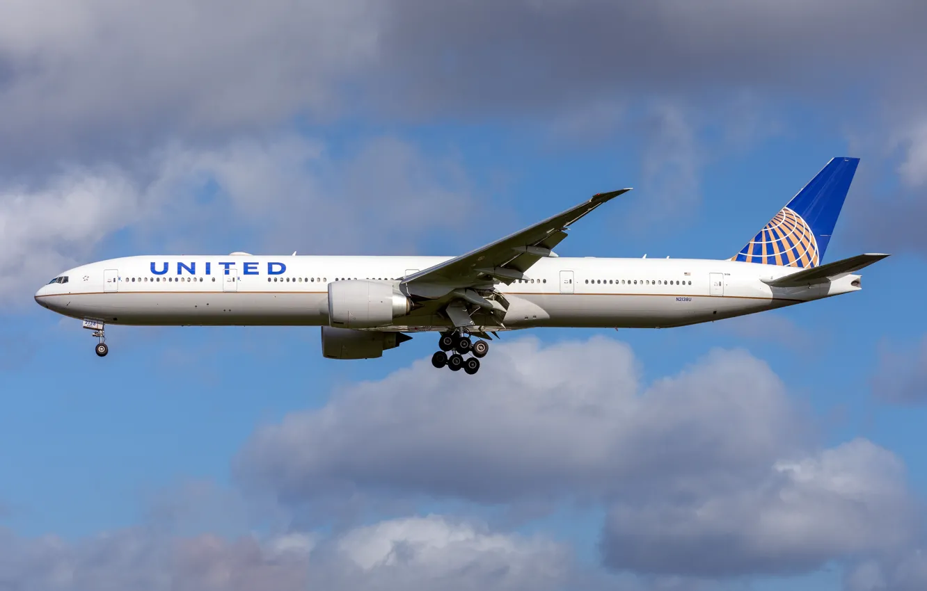 Фото обои Boeing, 777-300ER, United Airlines