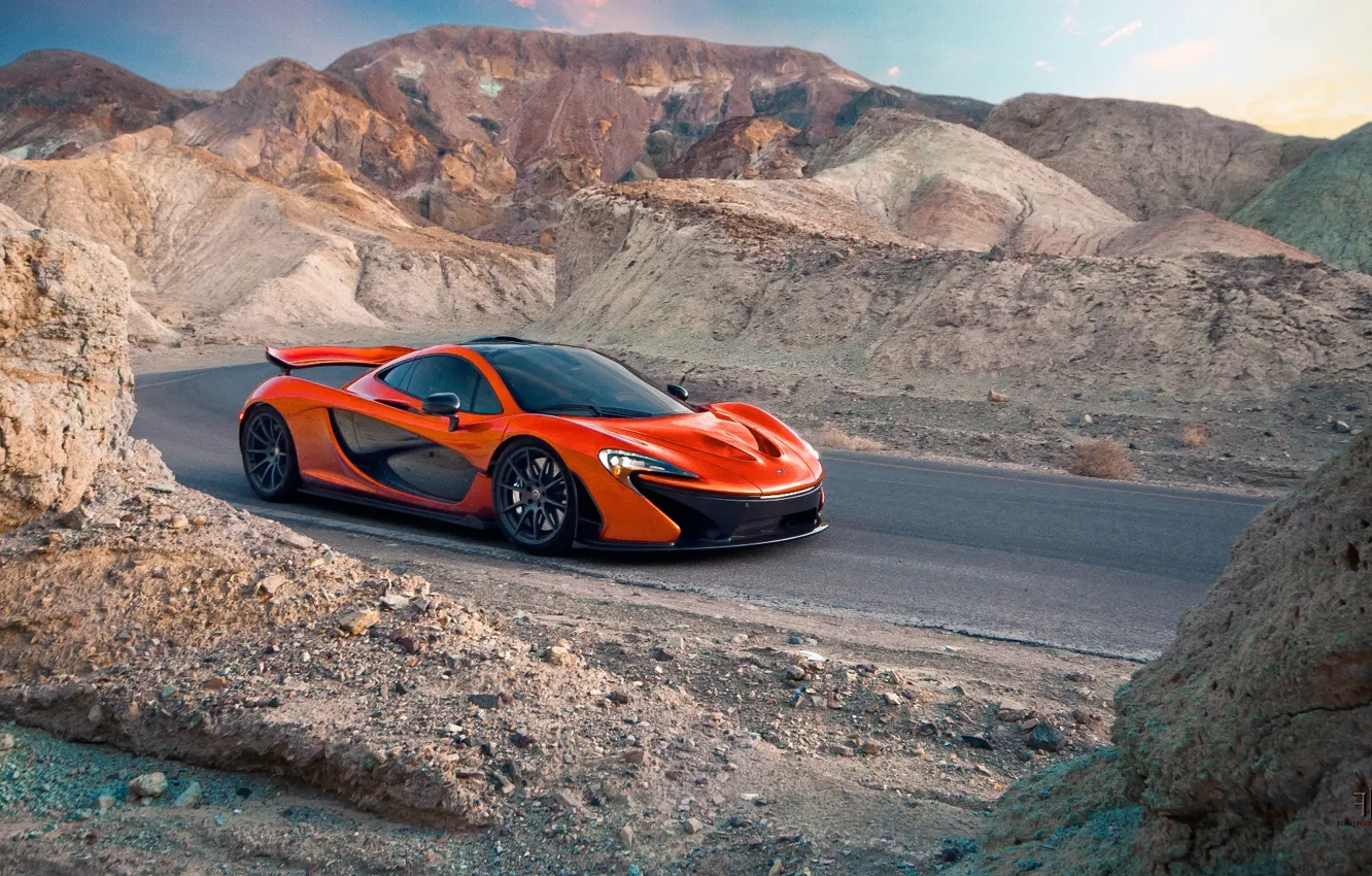 Фото обои McLaren, Orange, Carver, Front, Death, Sand, Supercar, Valley