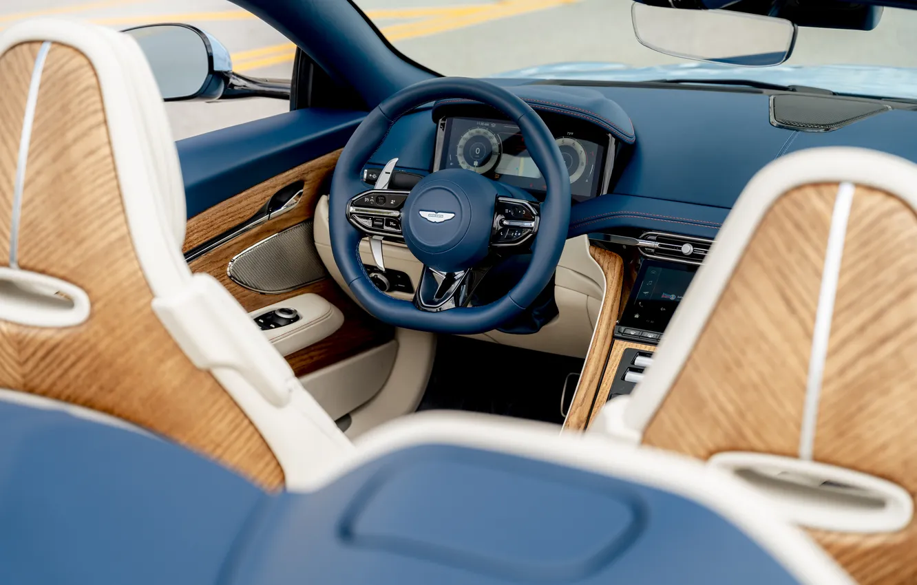 Фото обои Aston Martin, Кабриолет, Volante, Палм-Бич, 2025, Q by Aston Martin, DB12, Aston Martin DB12 Volante