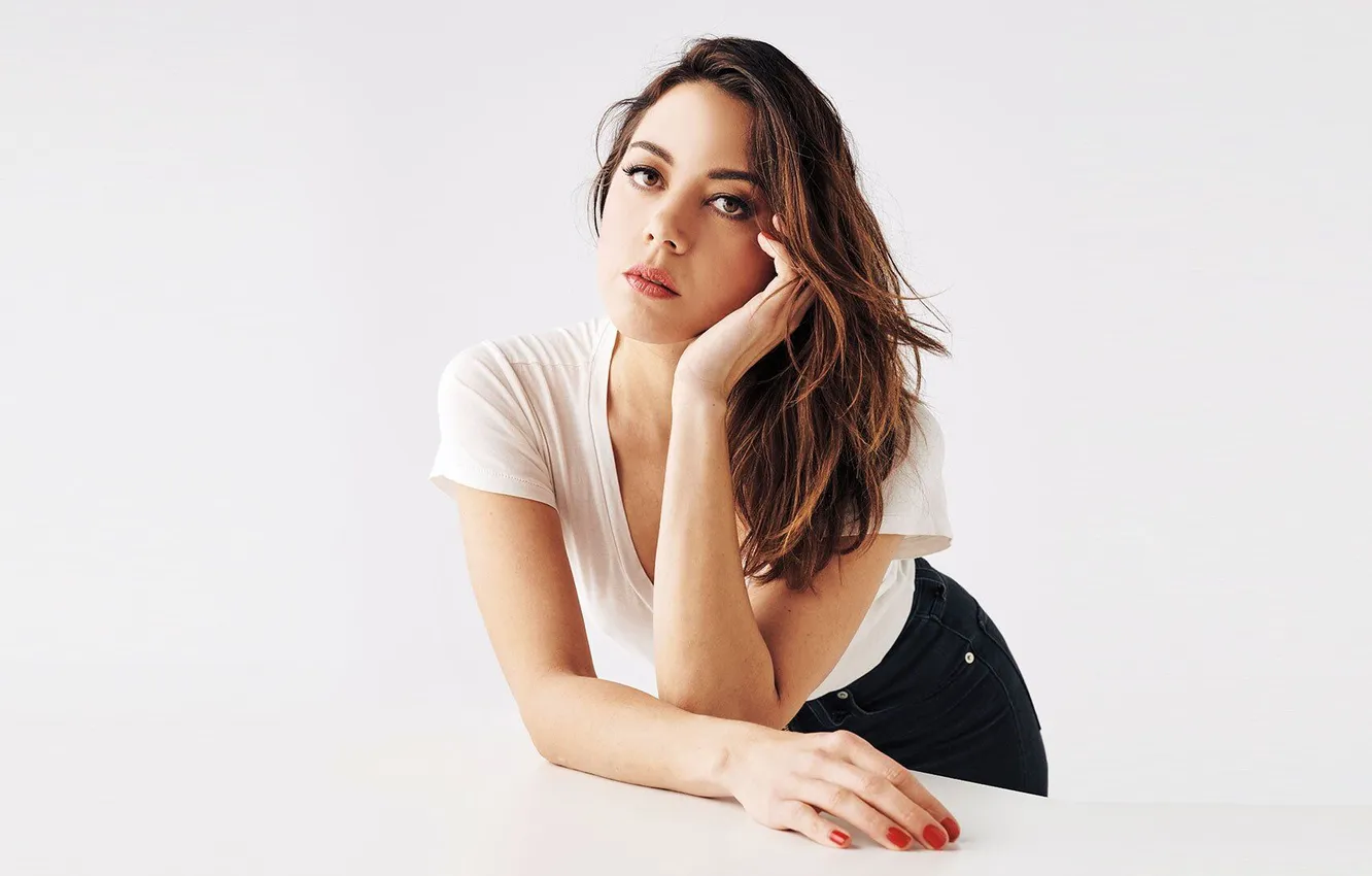 Фото обои девушка, коллаж, футболка, Aubrey Plaza