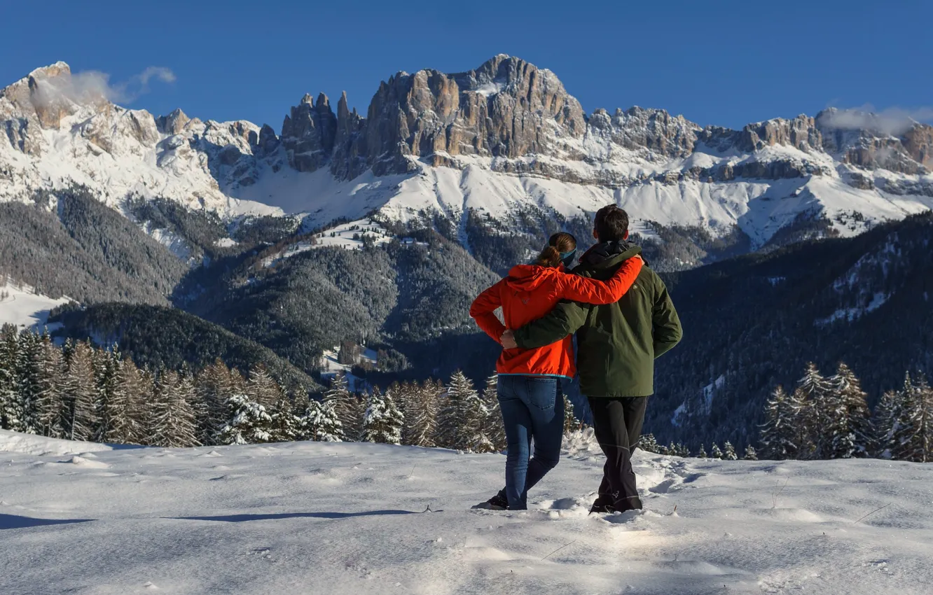 Фото обои девушка, снег, горы, парень