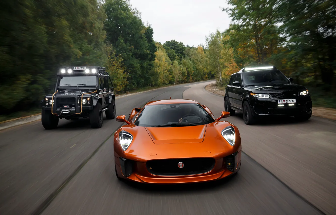 Фото обои скорость, трасса, Jaguar, три, Land Rover, Defender, C-X75, 2015