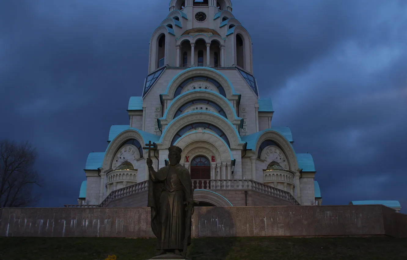 Фото обои небо, тучи, вечер, Россия, архитектура, сумерки, Самара, Софийский собор