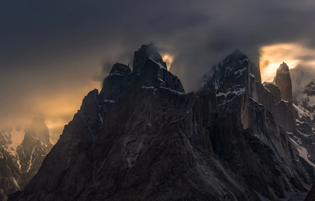 Фото обои небо, снег, горы, тучи, природа, скалы, Pakistan, Пакистан