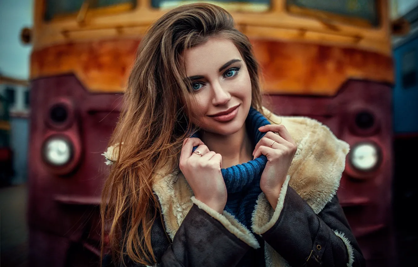 Фото обои girl, long hair, photography, photo, smile, brown, blue eyes, model